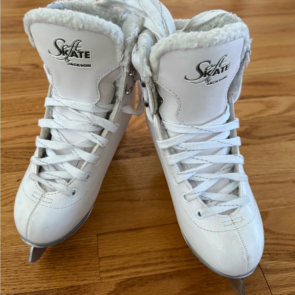 JACKSON Ultima Skates